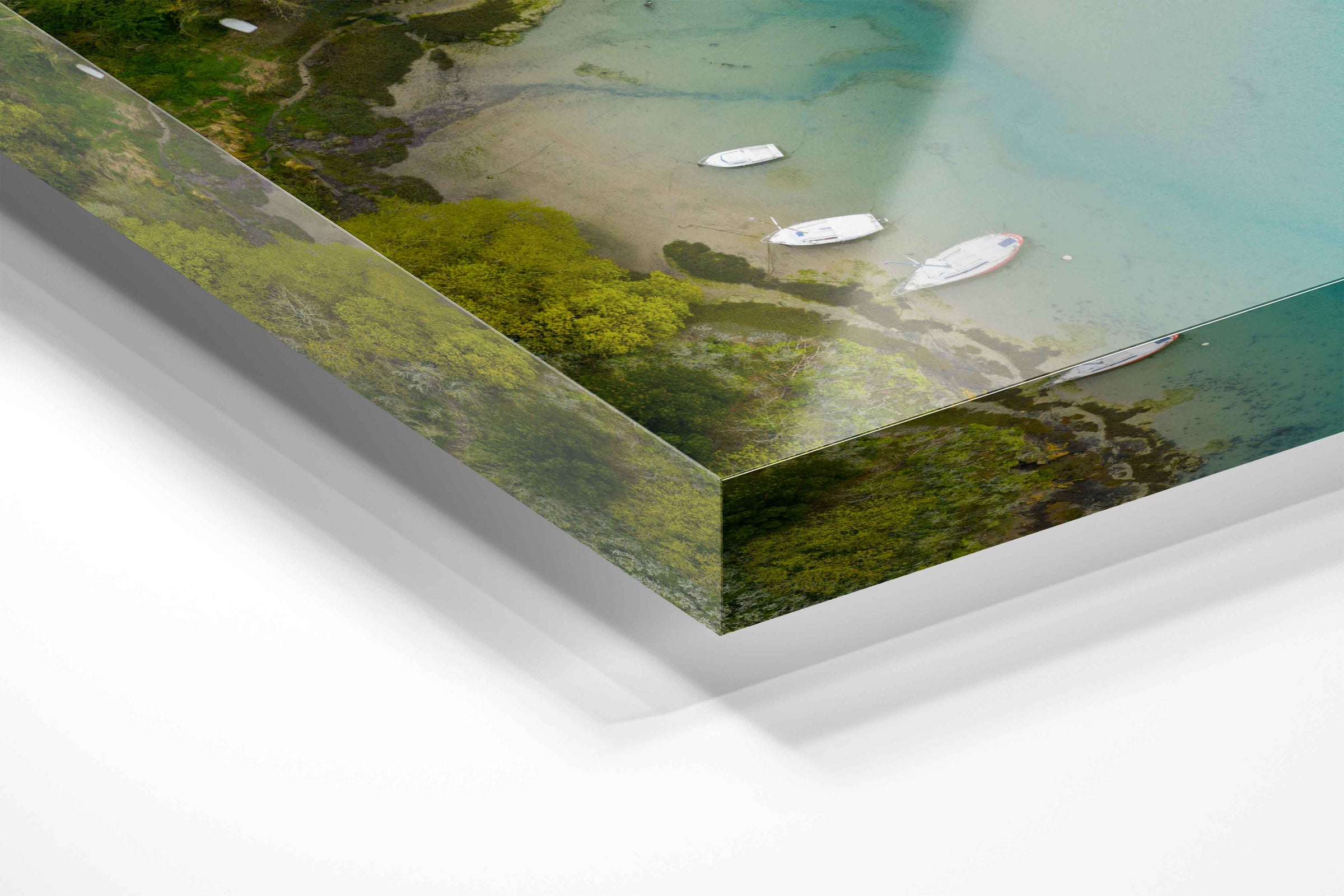 Acrylic 5mm Rounded Corners presentation detail